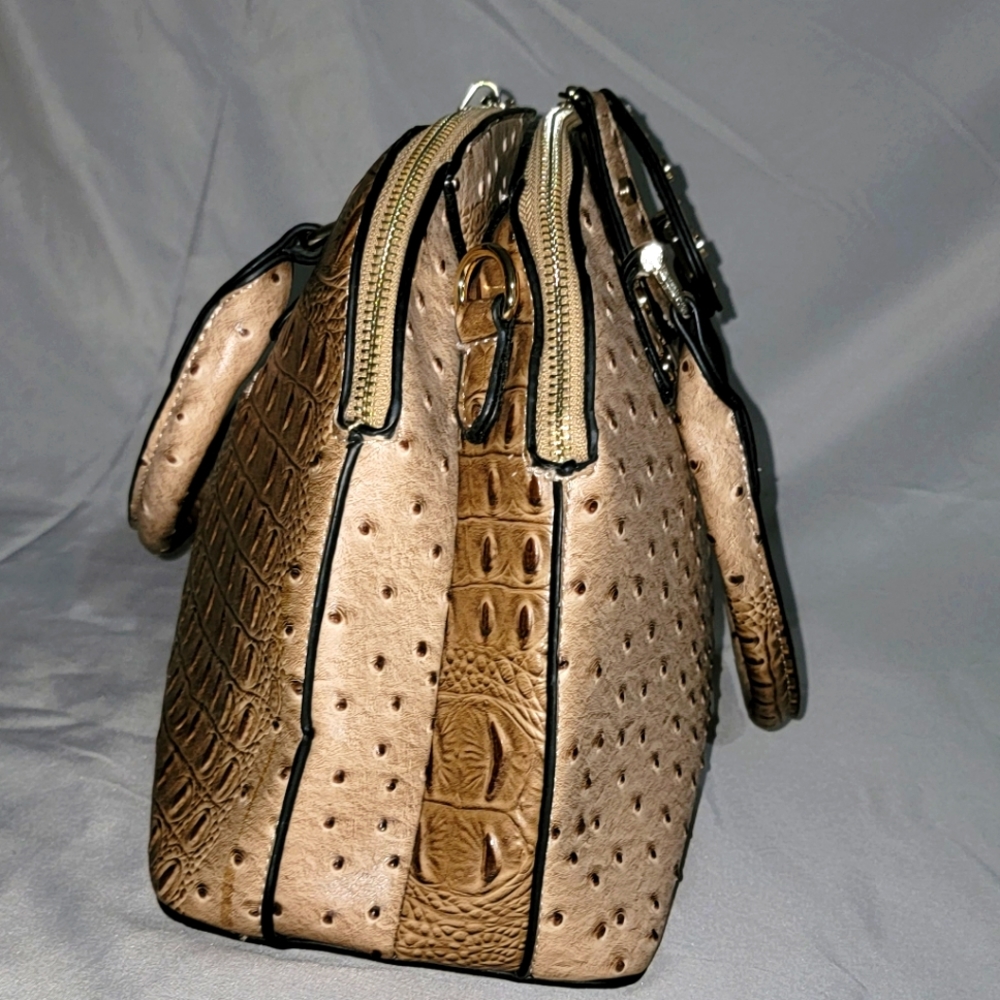 👜👜Women's Crocodile Printed Handbag👜👜 - Picture 2 of 12